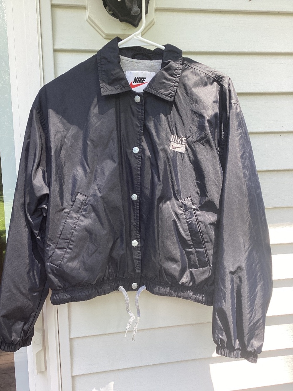 Nike Crop Windbreaker Jacket Womens Small Black Vintage  Some discoloration on i